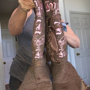 Slightly used juicy couture boots